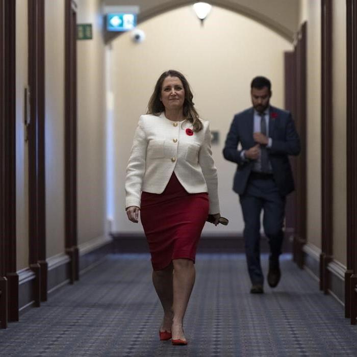 Fall budget update promises tax credits for clean electricity and hydrogen production